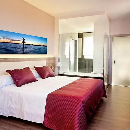 Otel Dna Monse & Golf 4*