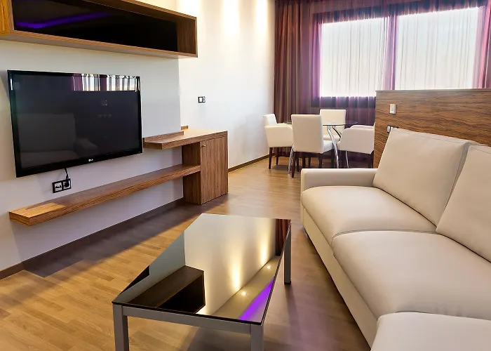 Dna Monse & Golf Hotel