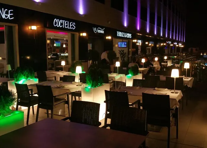 Hotel Dna Monse & Golf