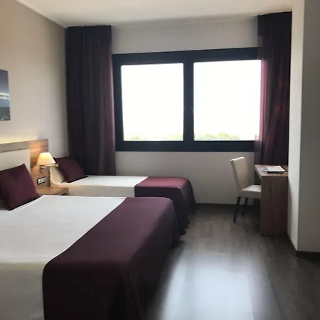 دونا مونز 4*