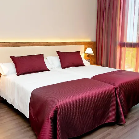 Отель Dna Monse & Golf