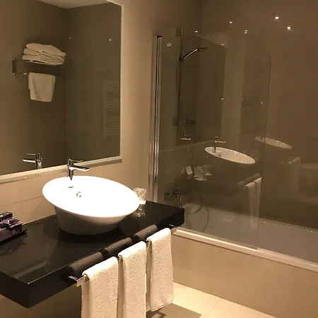 Отель Dna Monse & Golf Торевьиа