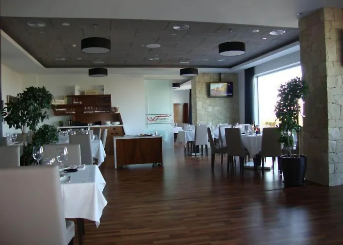 Dna Monse & Golf Hotel 4*